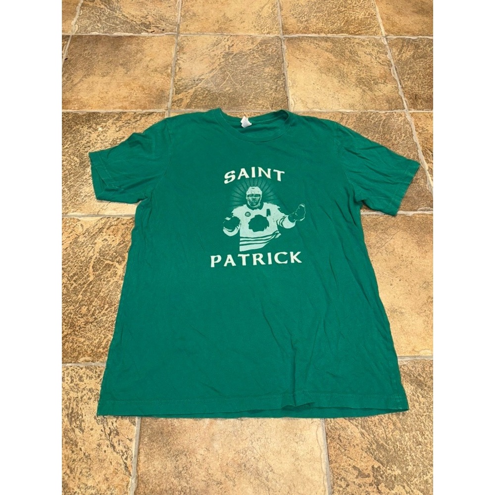 Barstool Sports Saint Patrick Chicago Hockey T-Shirt Green Mens L Patrick Kane